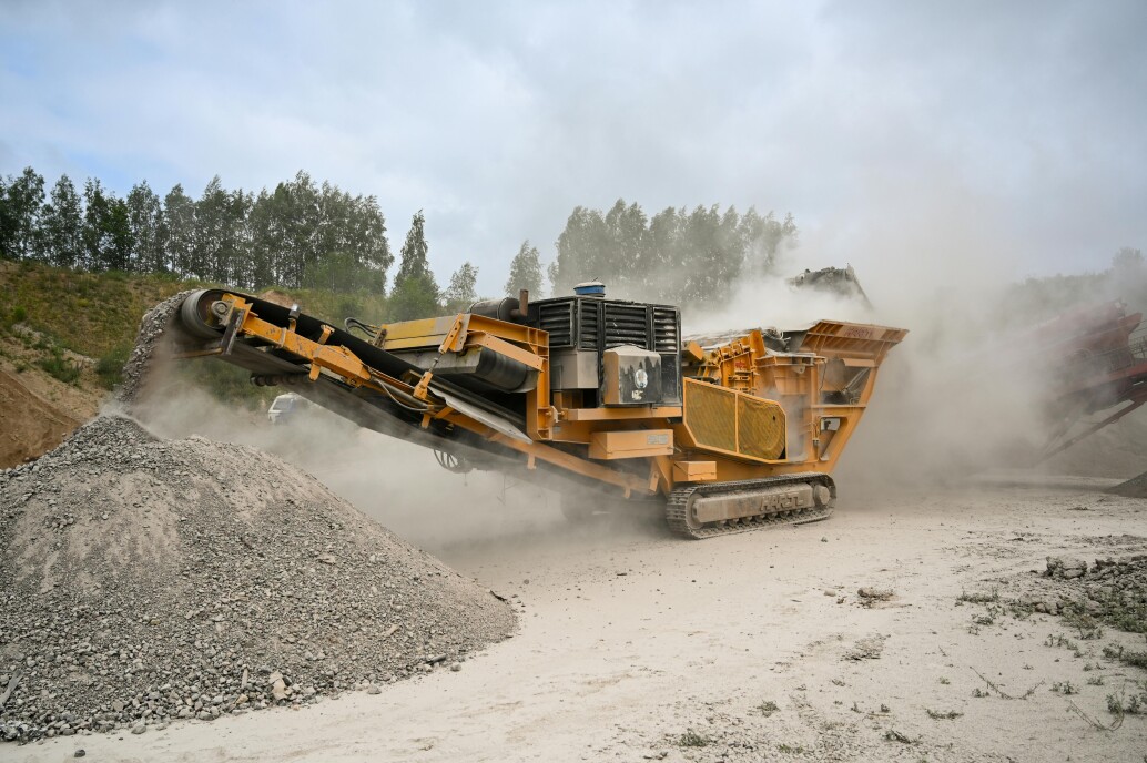 On-site concrete crushing